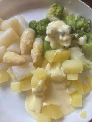 Spargel Romanesco Kartoffeln Hollondaise